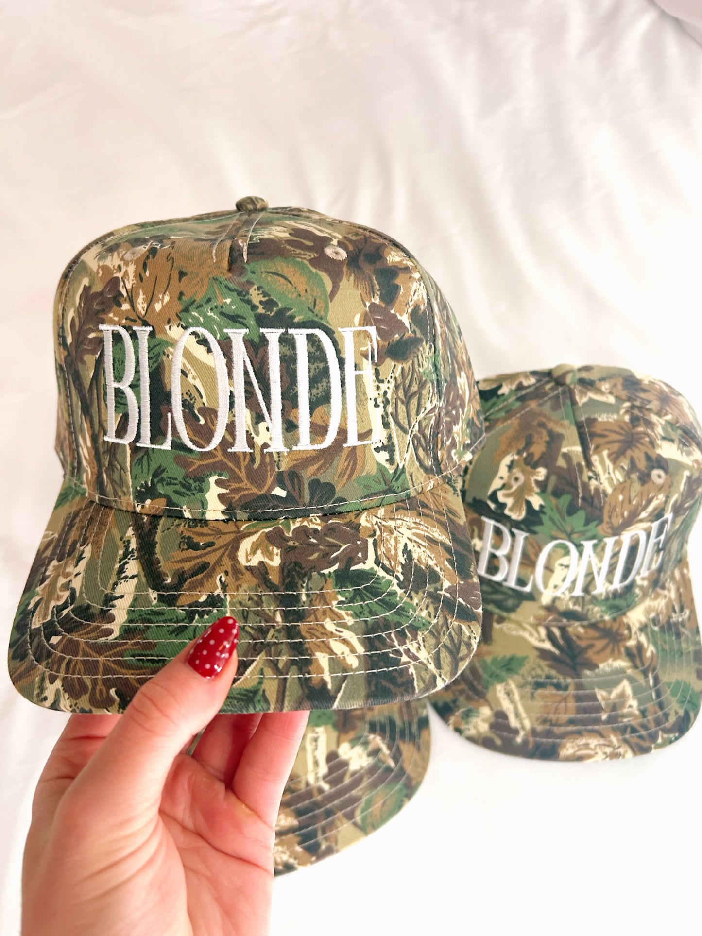 CAMO BLONDE TRUCKER HAT